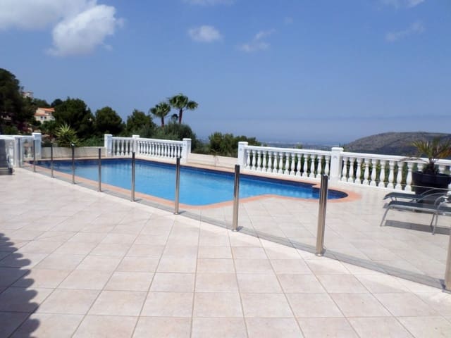 5 quarto Moradia para venda em La Sella com piscina garagem - 960 000 € (Ref: 9473532)