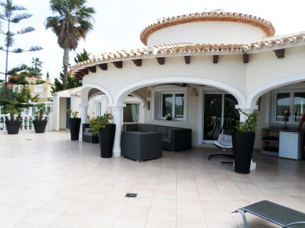 5 quarto Moradia para venda em La Sella com piscina garagem - 960 000 € (Ref: 9473532)