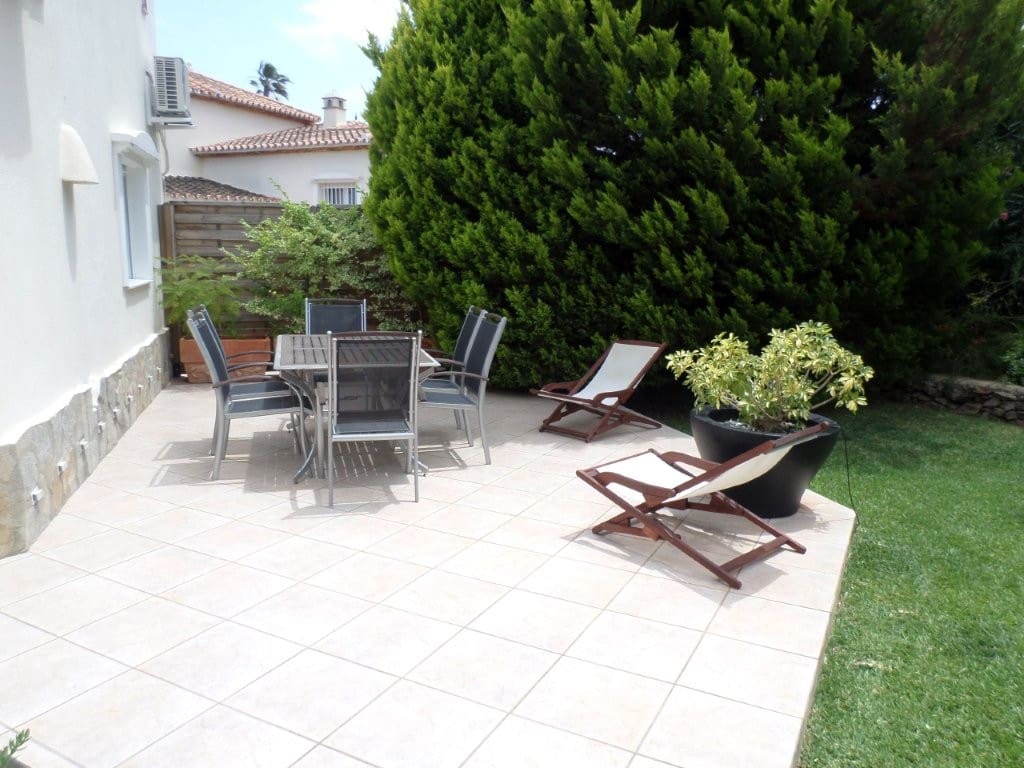 5 quarto Moradia para venda em La Sella com piscina garagem - 960 000 € (Ref: 9473532)