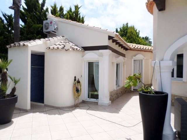 5 quarto Moradia para venda em La Sella com piscina garagem - 960 000 € (Ref: 9473532)