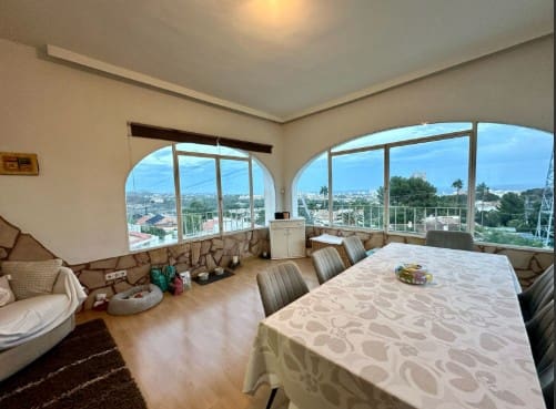4 bedroom Villa for sale in Calpe / Calp with pool garage - € 675,000 (Ref: 9474563)