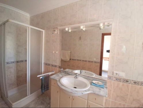 2 bedroom Villa for sale in Calpe / Calp with pool garage - € 650,000 (Ref: 9474564)