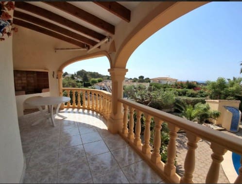 2 bedroom Villa for sale in Calpe / Calp with pool garage - € 650,000 (Ref: 9474564)