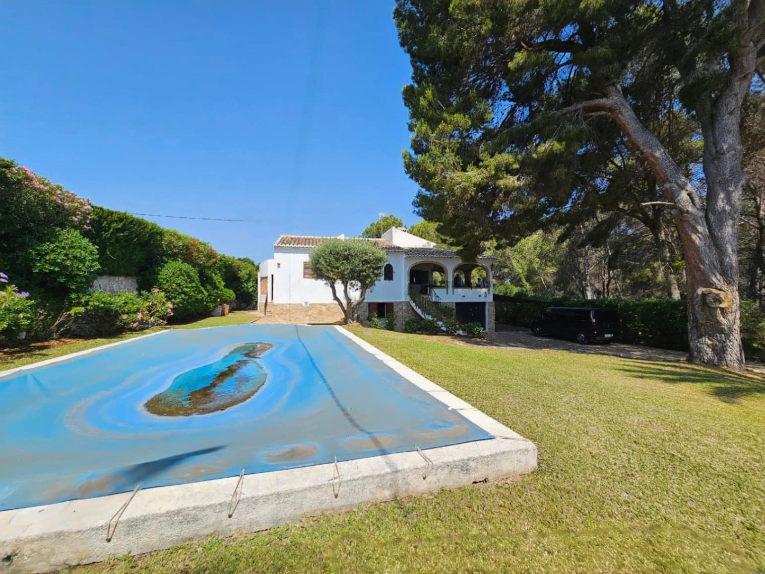 Chalet de 6 habitaciones en Javea / Xàbia en venta con piscina garaje - 850.000 € (Ref: 9483220)