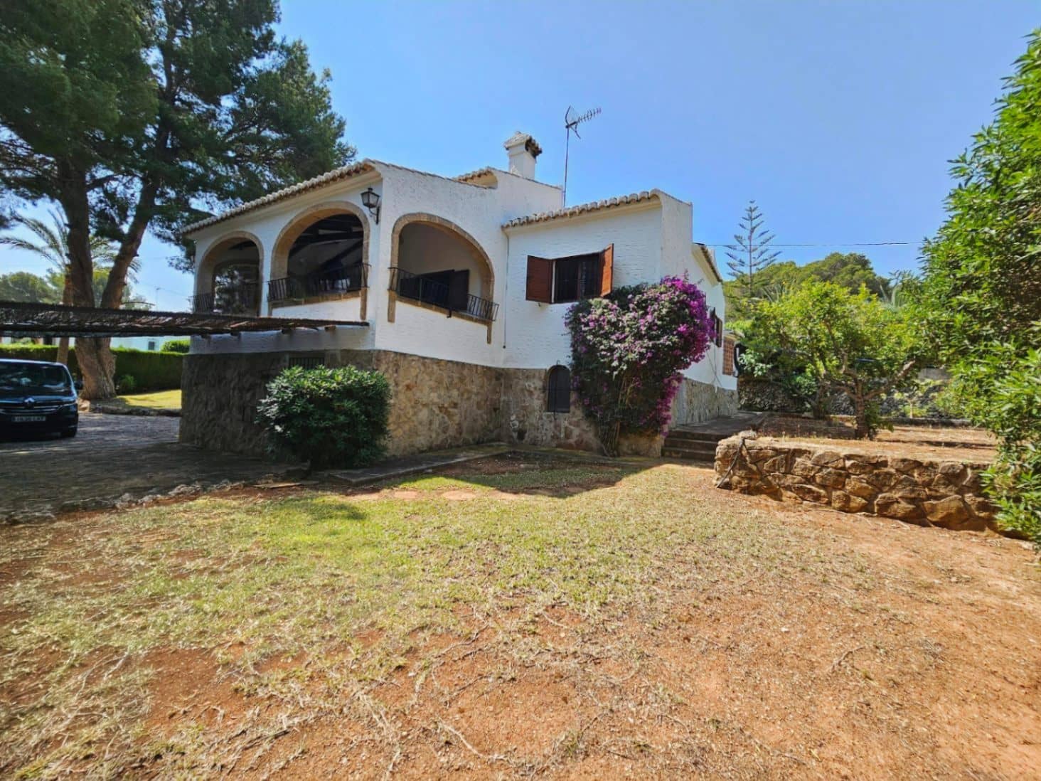Chalet de 6 habitaciones en Javea / Xàbia en venta con piscina garaje - 850.000 € (Ref: 9483220)