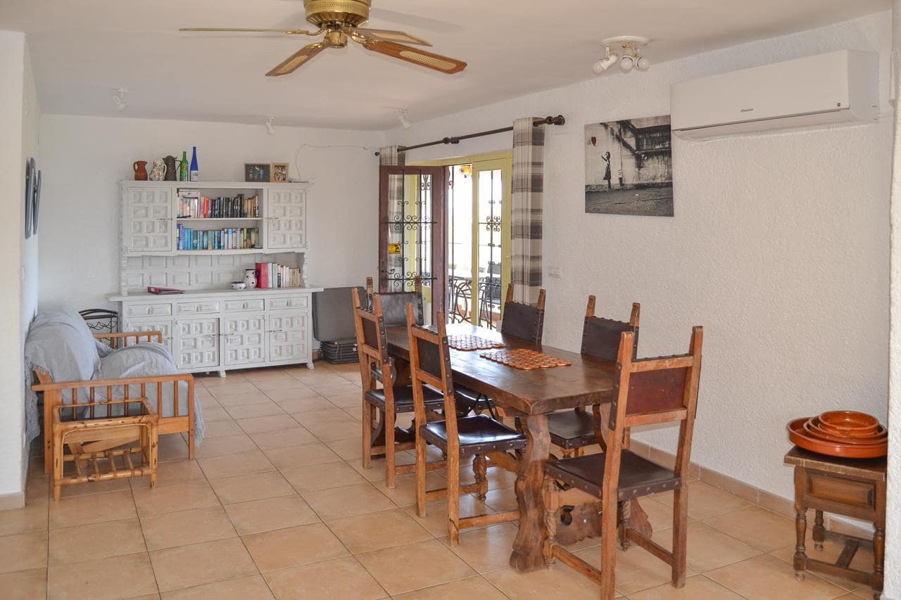 6 bedroom Villa for sale in Pedreguer with pool - € 510,000 (Ref: 9483222)