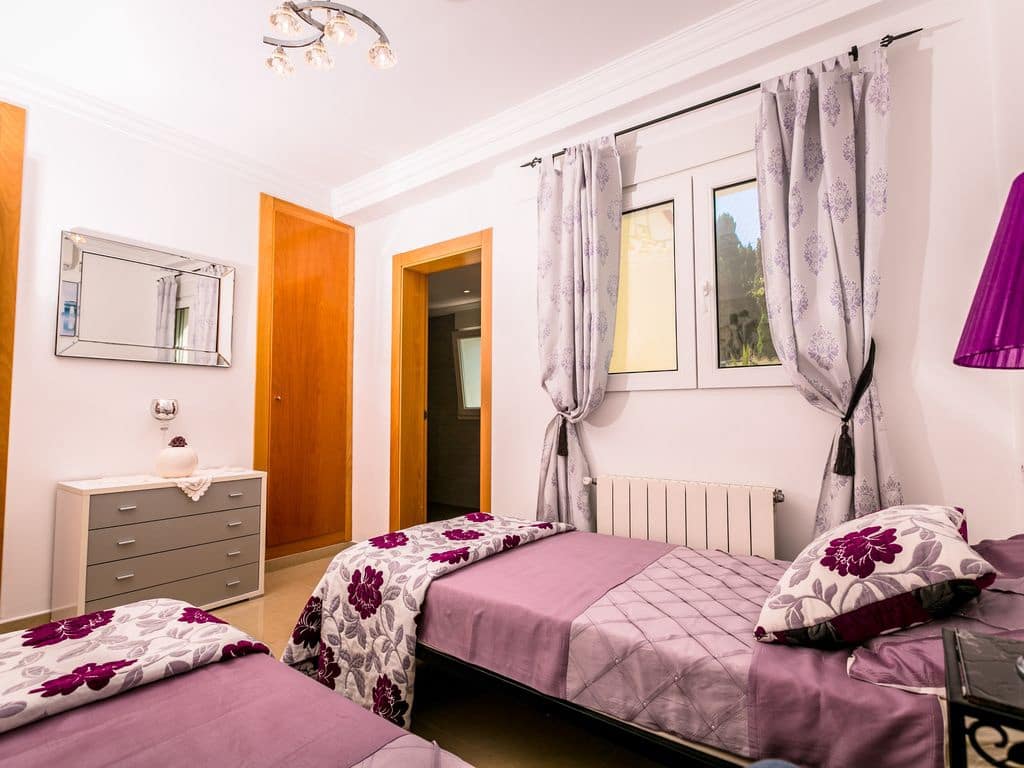 5 soverom Villa til salgs i Ambolo med svømmebasseng - € 750 000 (Ref: 9483223)