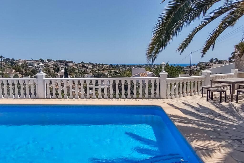 4 bedroom Villa for sale in Benissa with pool - € 728,600 (Ref: 9484975)
