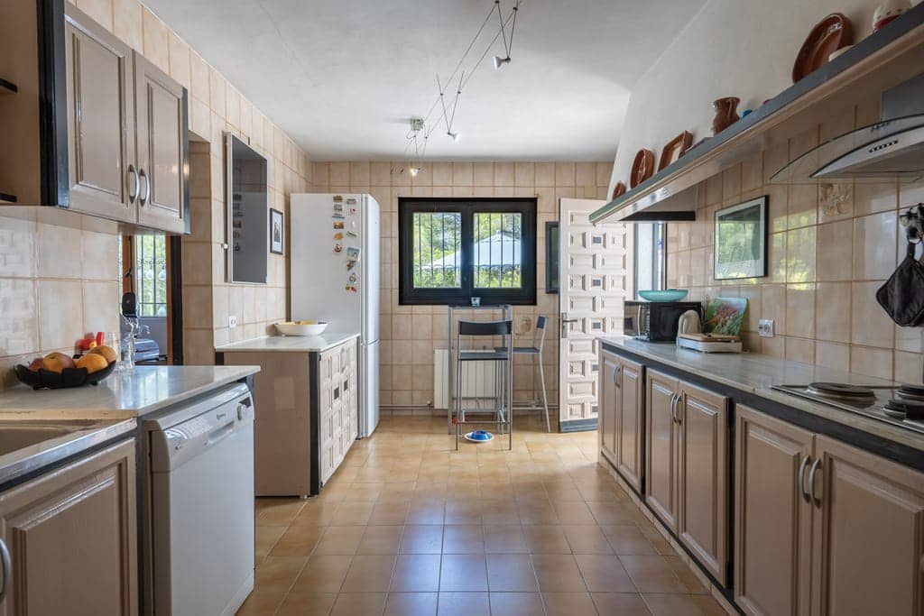 4 bedroom Villa for sale in Javea / Xabia with pool garage - € 749,000 (Ref: 9484976)