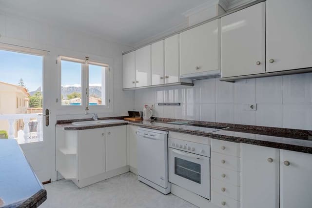 6 soveværelse Villa til salg i Benissa med swimmingpool - € 649.000 (Ref: 9570184)