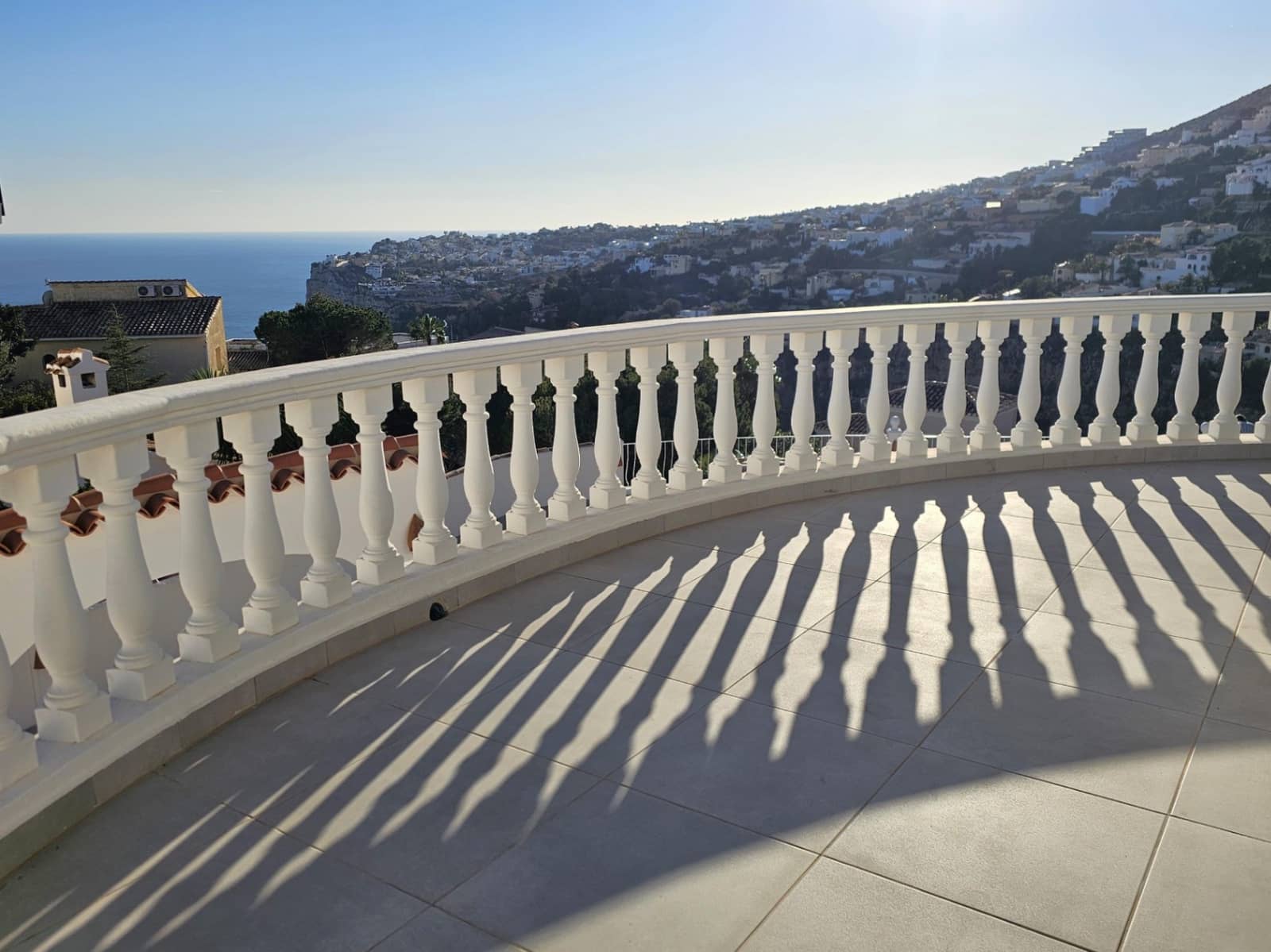 5 soveværelse Villa til salg i Cumbre del Sol med swimmingpool garage - € 625.000 (Ref: 9585096)