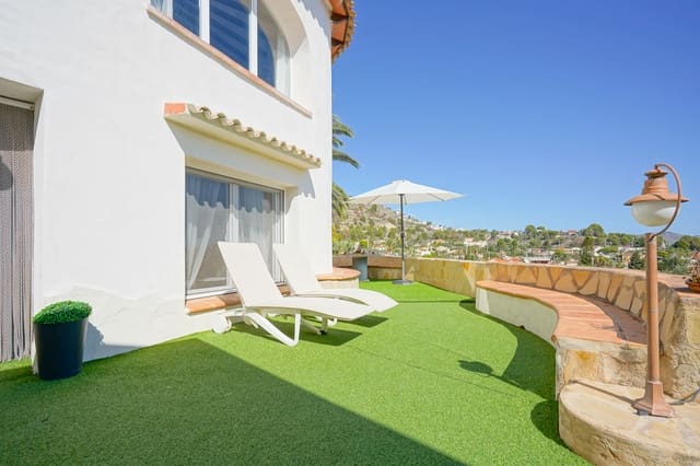 6 soveværelse Villa til salg i Calpe / Calp med swimmingpool garage - € 845.000 (Ref: 9610321)
