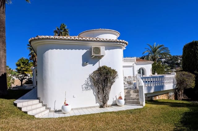 3 soveværelse Villa til salg i Moraira, Teulada-Moraira med swimmingpool garage - € 1.100.000 (Ref: 9669308)