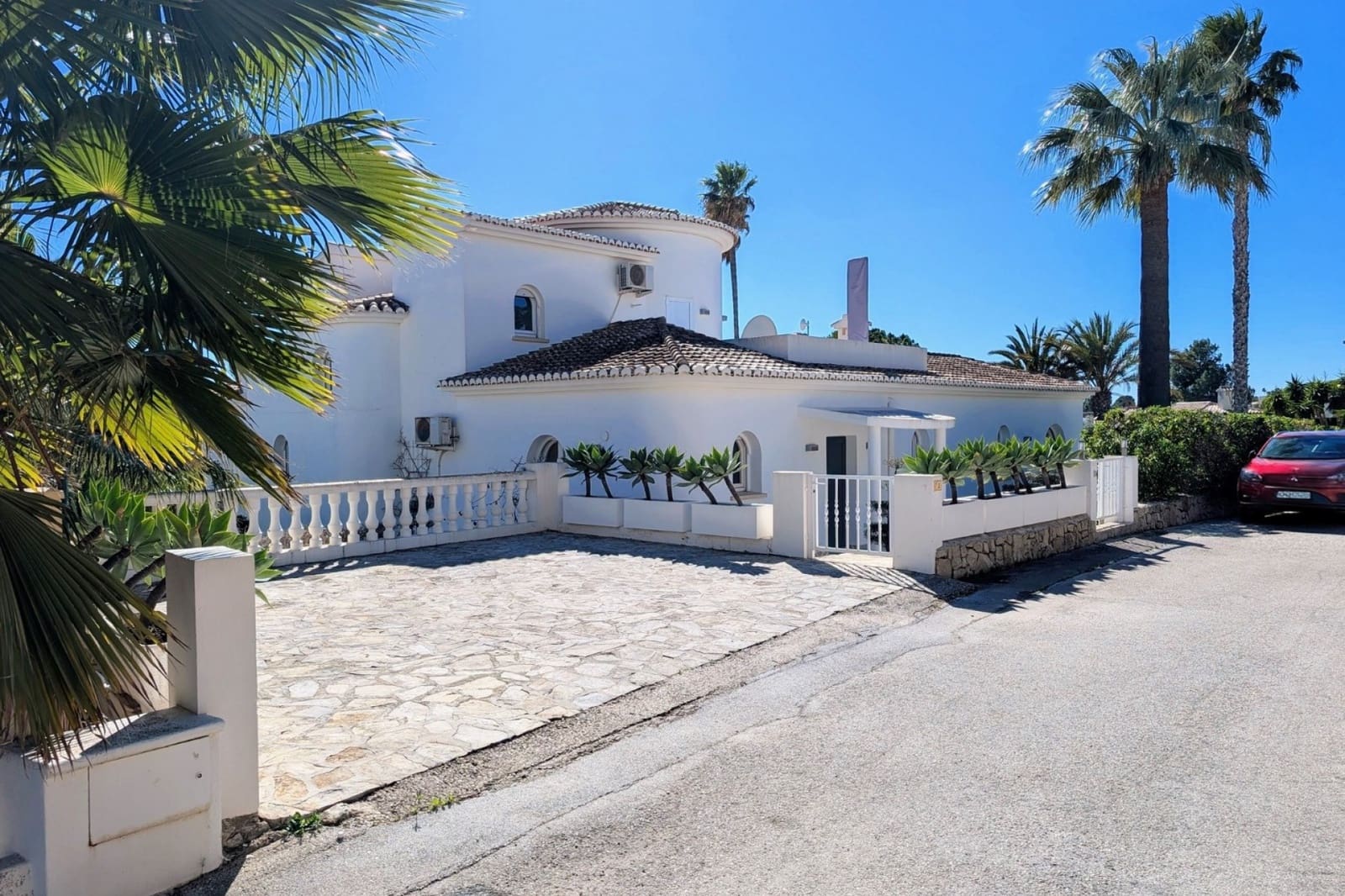3 soveværelse Villa til salg i Moraira med swimmingpool garage - € 1.100.000 (Ref: 9669308)