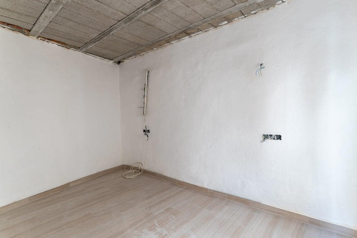 2 bedroom Villa for sale in Gata de Gorgos - € 400,000 (Ref: 9705995)