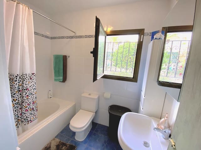 3 soveværelse Villa til salg i Javea / Xàbia med swimmingpool - € 695.000 (Ref: 9720684)