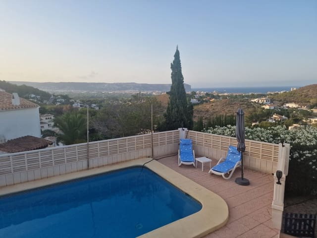 3 soveværelse Villa til salg i Javea / Xàbia med swimmingpool - € 695.000 (Ref: 9720684)