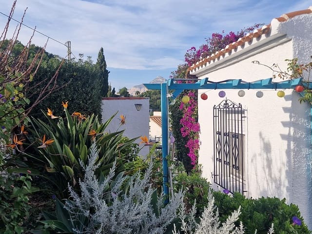 3 soveværelse Villa til salg i Javea / Xàbia med swimmingpool - € 695.000 (Ref: 9720684)