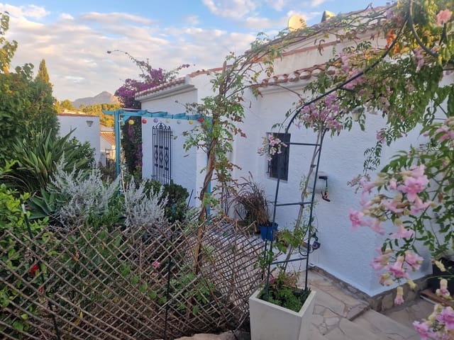 3 soveværelse Villa til salg i Javea / Xàbia med swimmingpool - € 695.000 (Ref: 9720684)