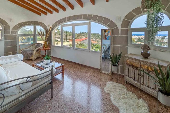 4 bedroom Villa for sale in Denia with pool garage - € 565,000 (Ref: 9844540)