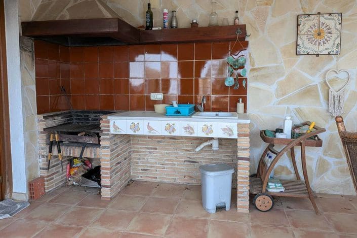 4 bedroom Villa for sale in Denia with pool garage - € 565,000 (Ref: 9844540)