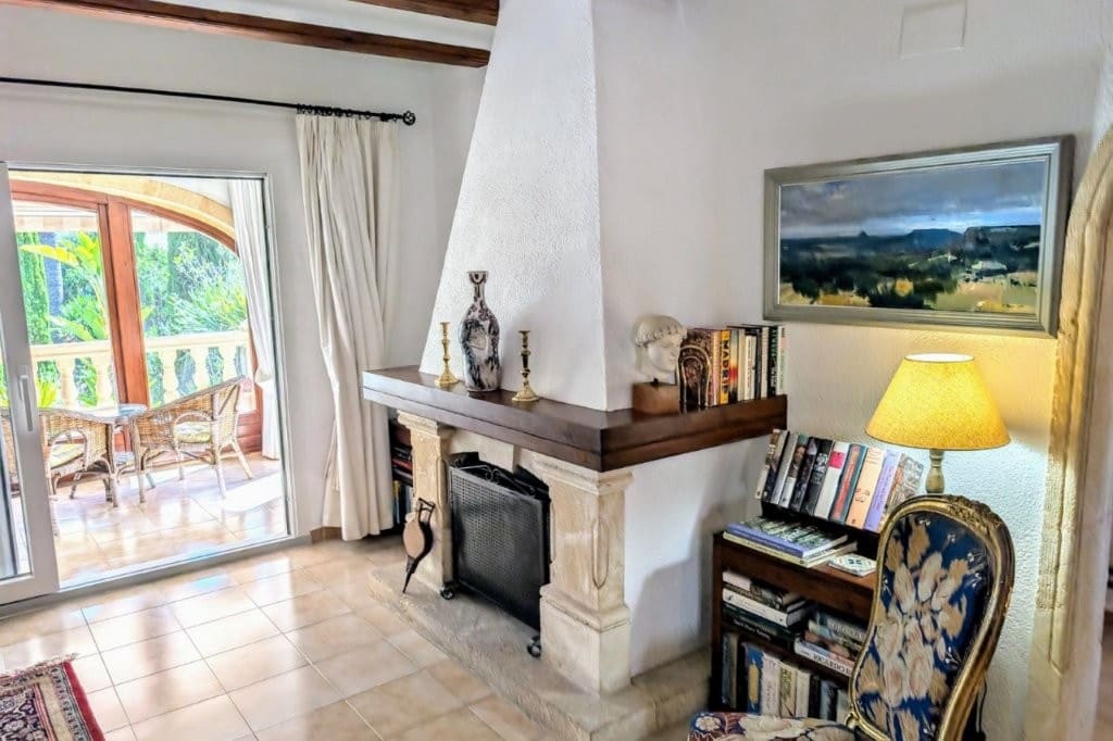 3 soveværelse Villa til salg i Moraira med swimmingpool garage - € 525.000 (Ref: 9867920)