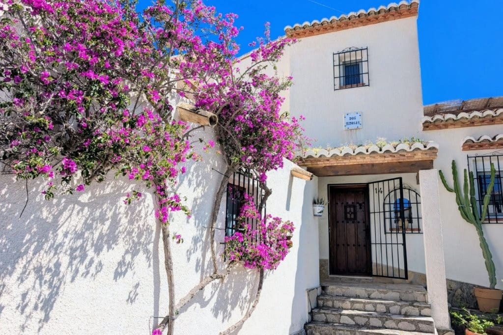 3 soveværelse Villa til salg i Moraira med swimmingpool garage - € 525.000 (Ref: 9867920)
