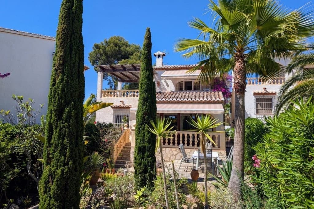 3 soveværelse Villa til salg i Moraira med swimmingpool garage - € 525.000 (Ref: 9867920)