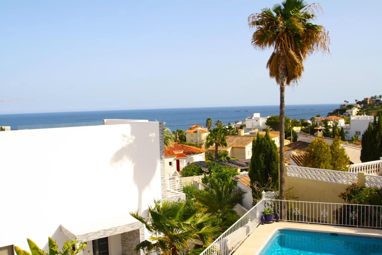 3 makuuhuone Huvila myytävänä paikassa Calpe / Calp mukana uima-altaan 
autotalli - 475 000 € (Ref: 9876346)
