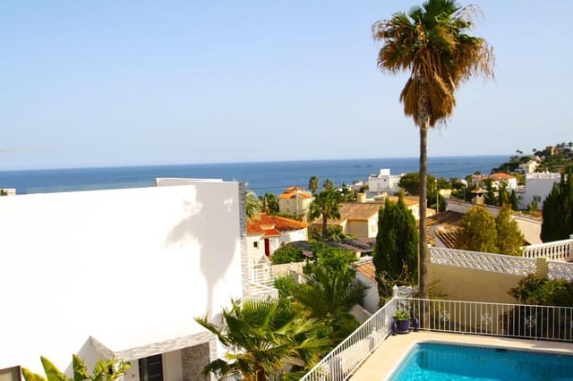3 makuuhuone Huvila myytävänä paikassa Canuta, Calpe / Calp mukana uima-altaan 
autotalli - 475 000 € (Ref: 9876346)