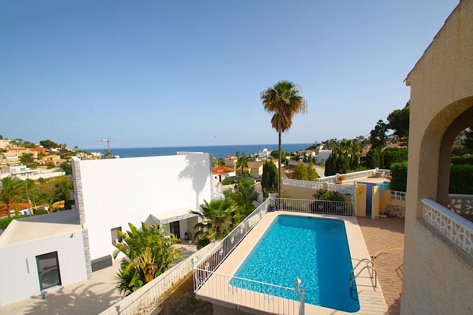 3 makuuhuone Huvila myytävänä paikassa Calpe / Calp mukana uima-altaan 
autotalli - 475 000 € (Ref: 9876346)