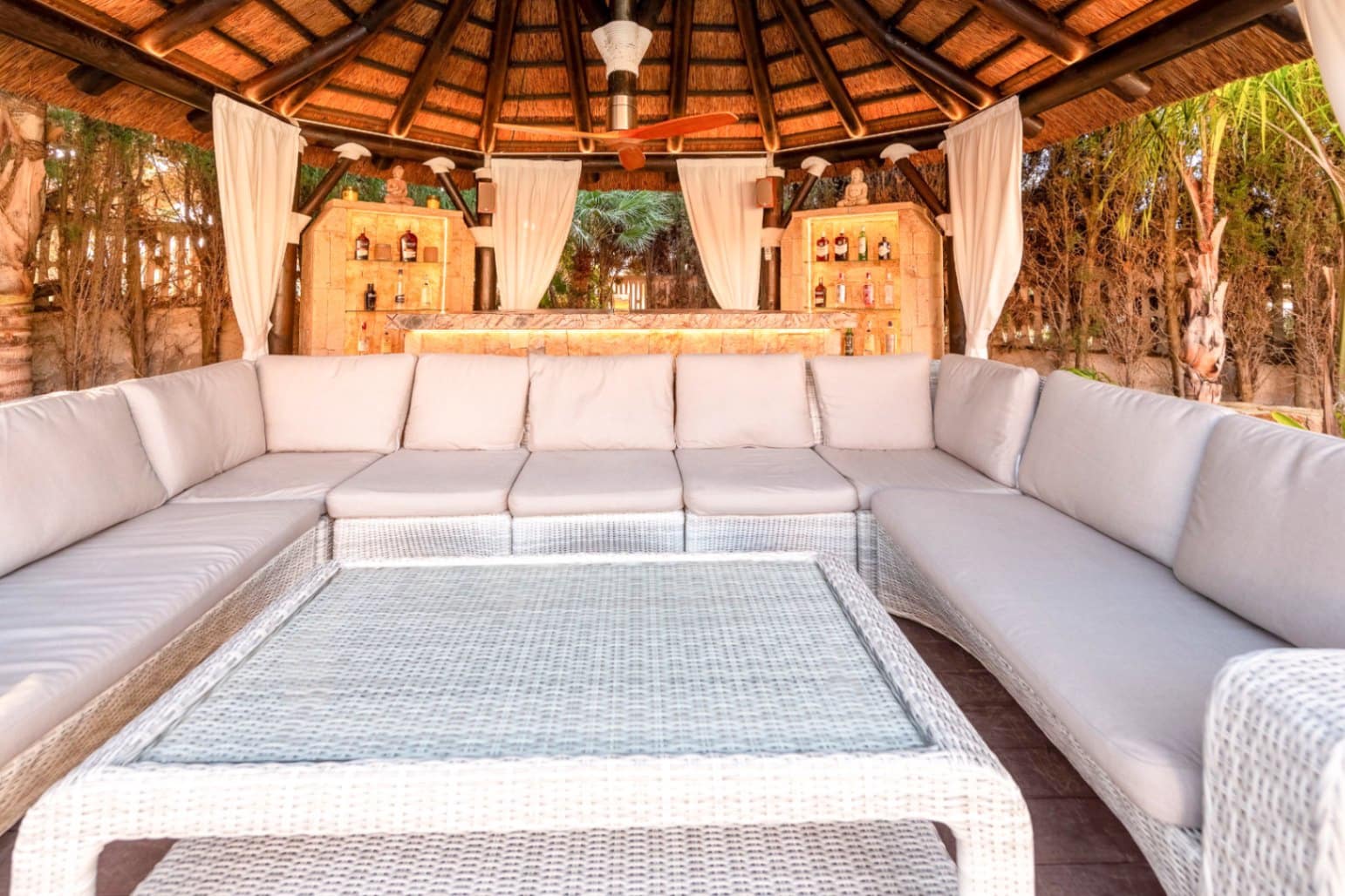4 bedroom Villa for sale in Calpe / Calp with pool garage - € 2,520,000 (Ref: 9954604)