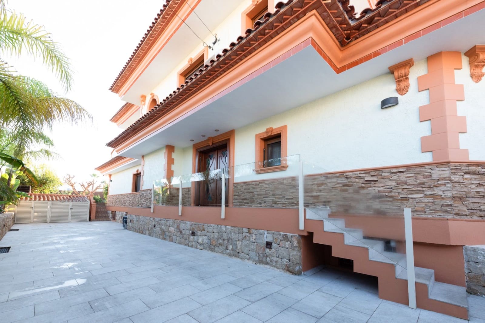 4 bedroom Villa for sale in Calpe / Calp with pool garage - € 2,520,000 (Ref: 9954604)