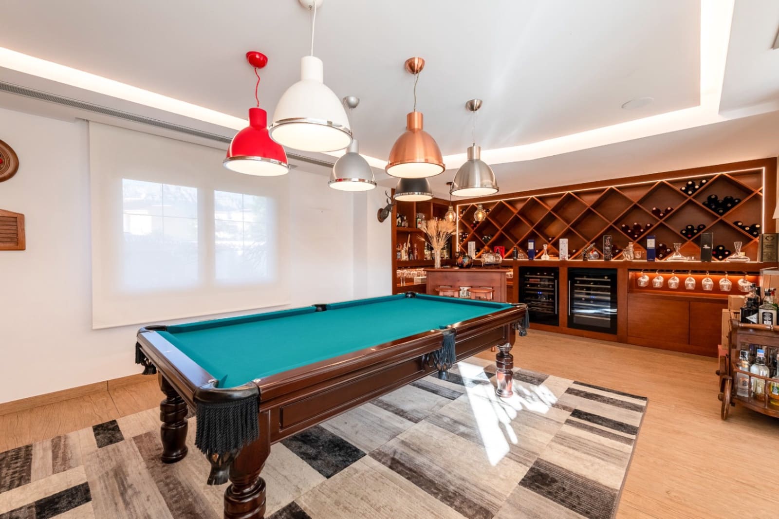 4 bedroom Villa for sale in Calpe / Calp with pool garage - € 2,520,000 (Ref: 9954604)