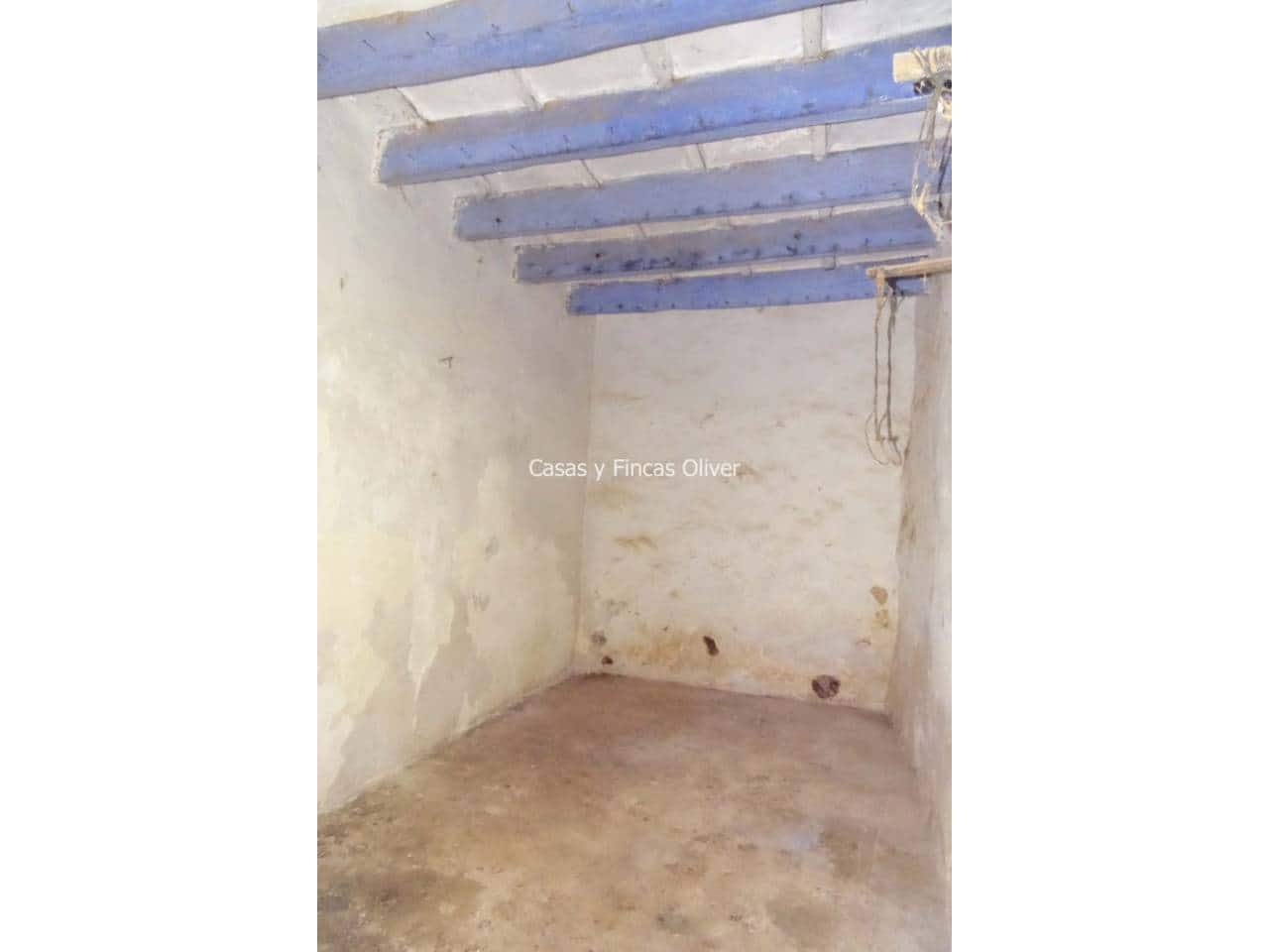 Byhus til salg i Llubi - € 600.000 (Ref: 5480735)