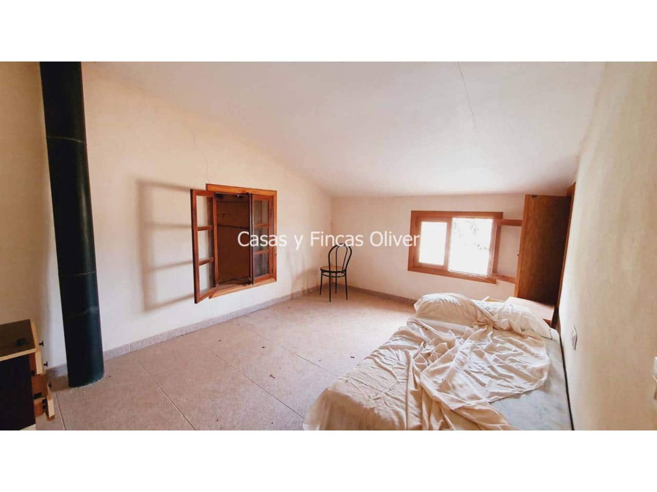 Grunde uden byggetilladelser til salg i Llubi - € 344.000 (Ref: 7409752)