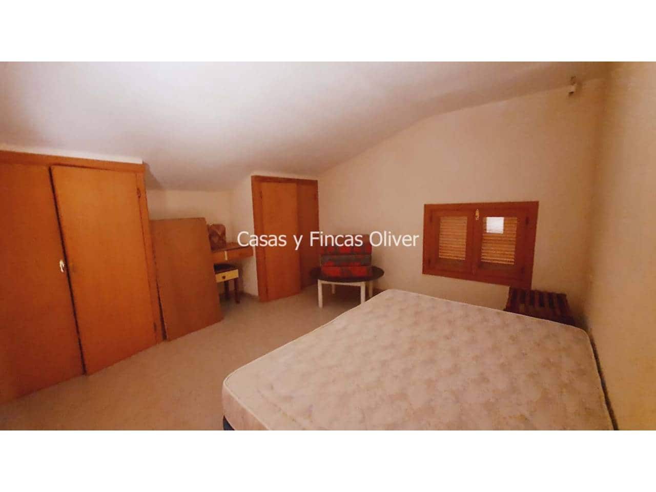 Grunde uden byggetilladelser til salg i Llubi - € 344.000 (Ref: 7409752)