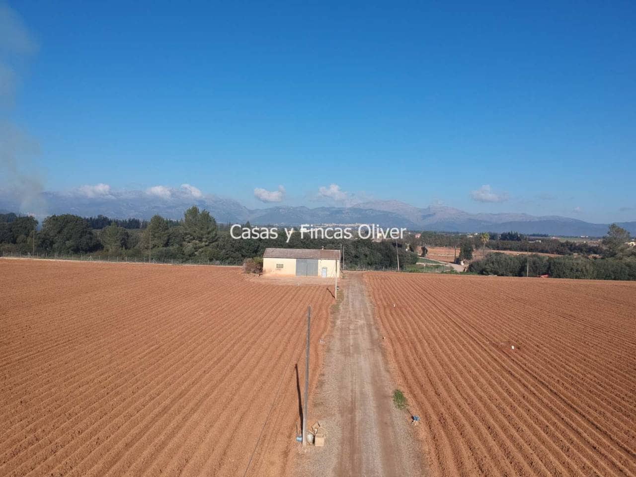 Grunde uden byggetilladelser til salg i Llubi - € 344.000 (Ref: 7409752)