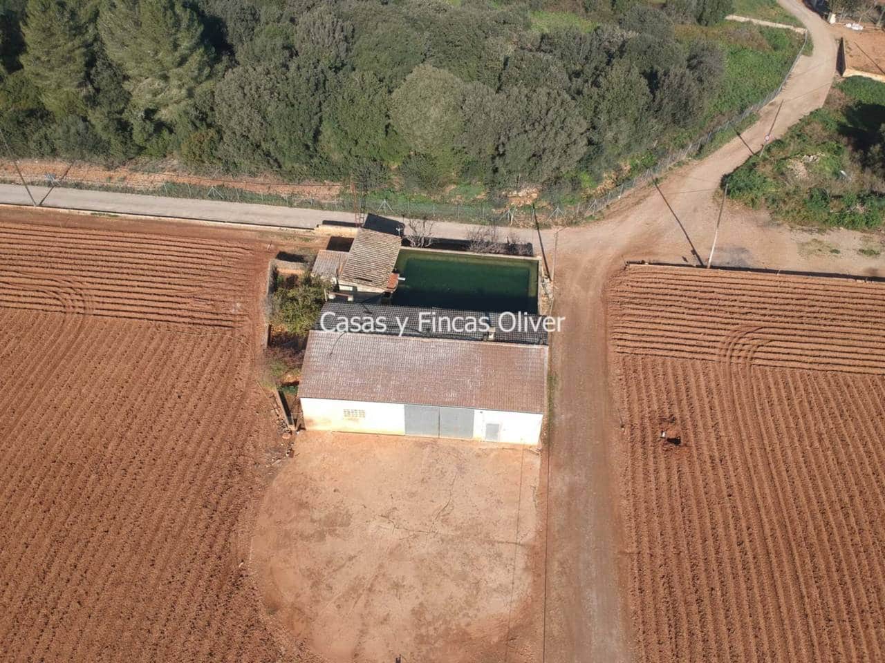 Grunde uden byggetilladelser til salg i Llubi - € 344.000 (Ref: 7409752)