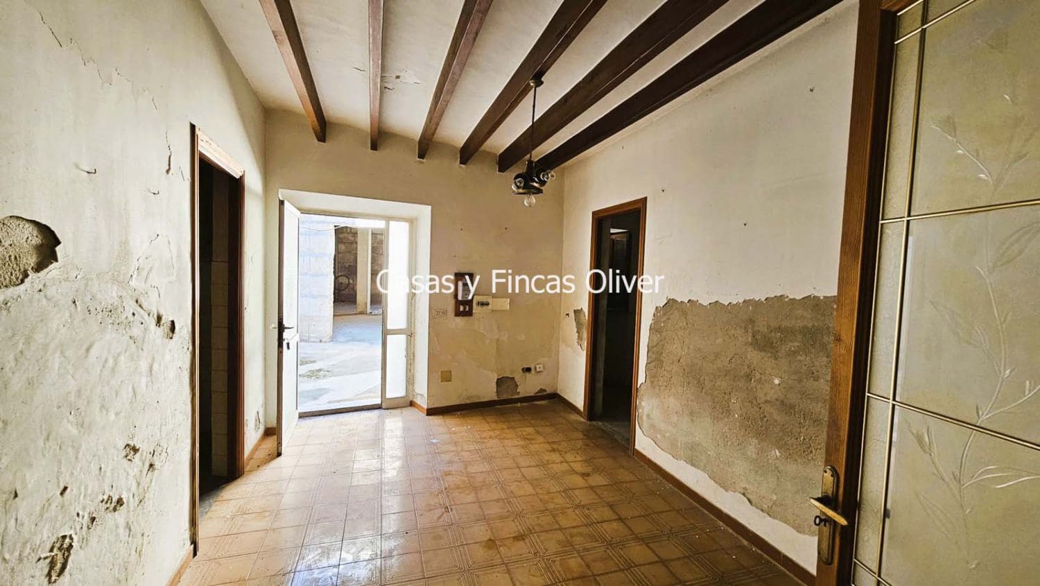 4 soveværelse Byhus til salg i Llubi - € 295.000 (Ref: 7784341)