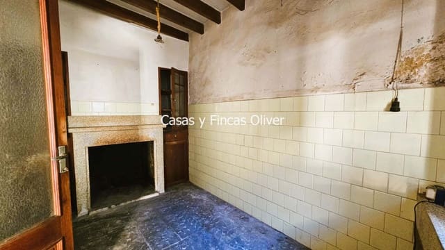 4 soveværelse Byhus til salg i Llubí - € 295.000 (Ref: 7784341)