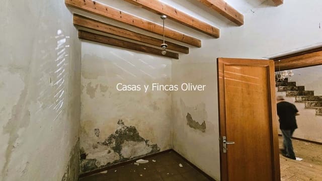 4 soveværelse Byhus til salg i Llubí - € 295.000 (Ref: 7784341)