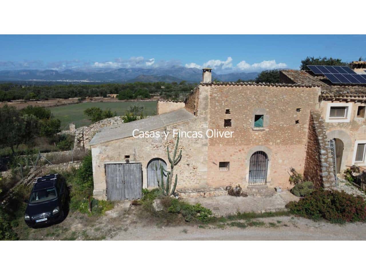 1 soveværelse Byhus til salg i Llubi med garage - € 240.000 (Ref: 7921627)