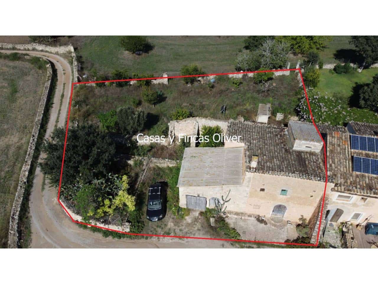 1 soveværelse Byhus til salg i Llubi med garage - € 240.000 (Ref: 7921627)