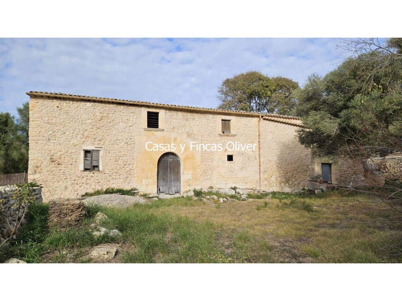 6 soveværelse Byhus til salg i Llubi - € 900.000 (Ref: 7957117)