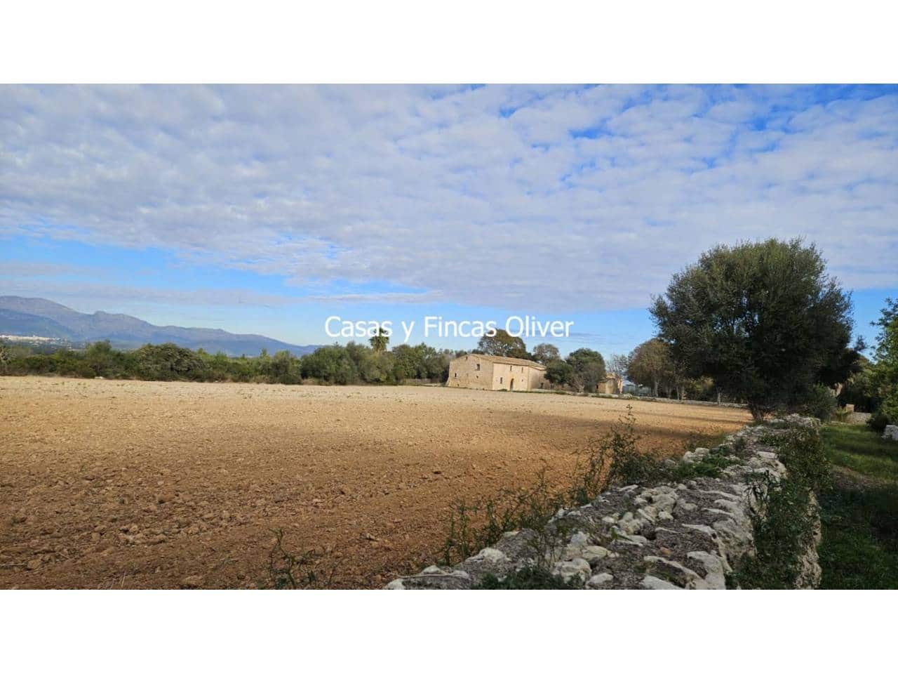 6 soveværelse Byhus til salg i Llubi - € 900.000 (Ref: 7957117)