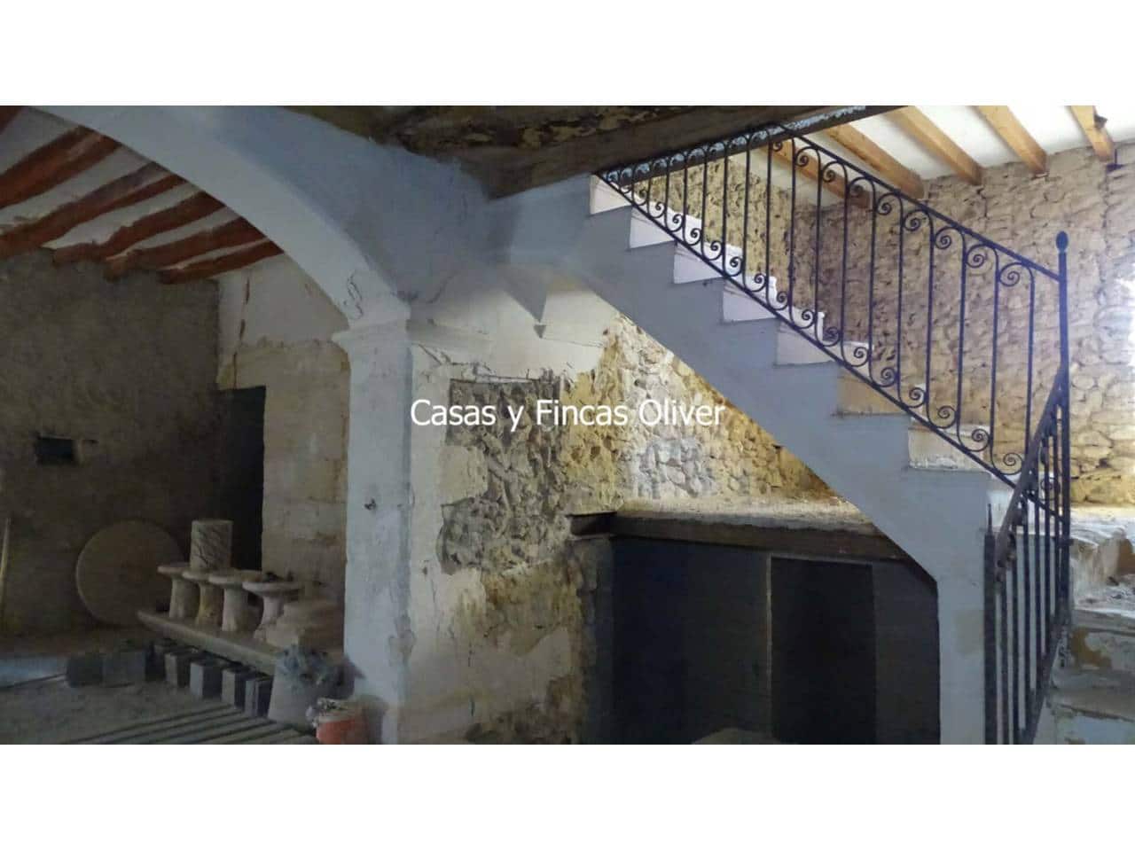 6 soveværelse Byhus til salg i Llubi - € 900.000 (Ref: 7957117)