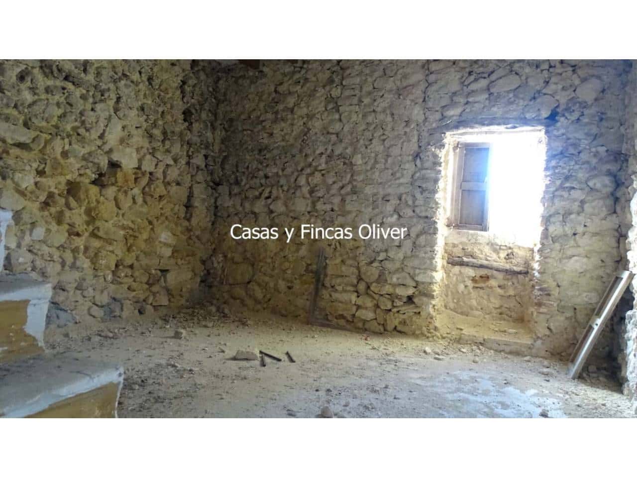 6 soveværelse Byhus til salg i Llubi - € 900.000 (Ref: 7957117)