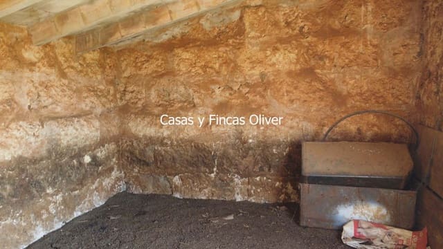 Grunde uden byggetilladelser til salg i Inca - € 300.000 (Ref: 9073813)