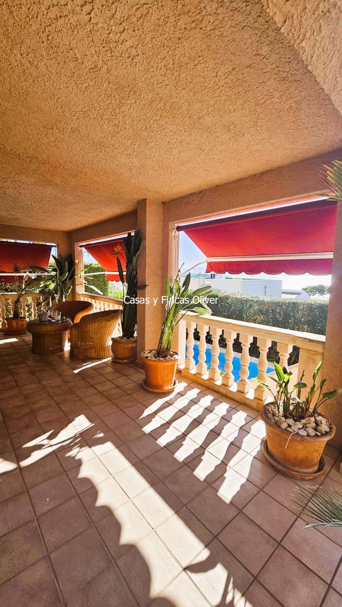 5 Zimmer Villa zu verkaufen in Puerto de Alcudia mit Garage - 1.600.000 € (Ref: 9666125)